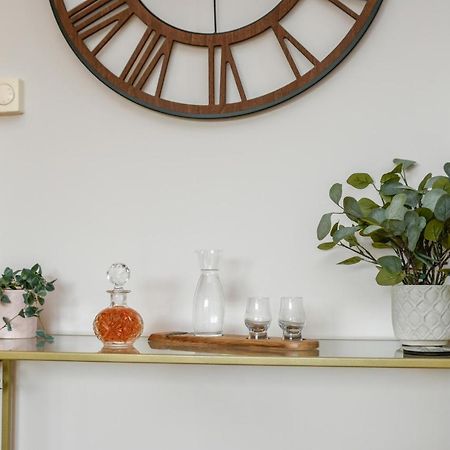 Rowan Tree Apartment - A Modern, Quiet Hideaway With Sweeping Views Across אובאן מראה חיצוני תמונה
