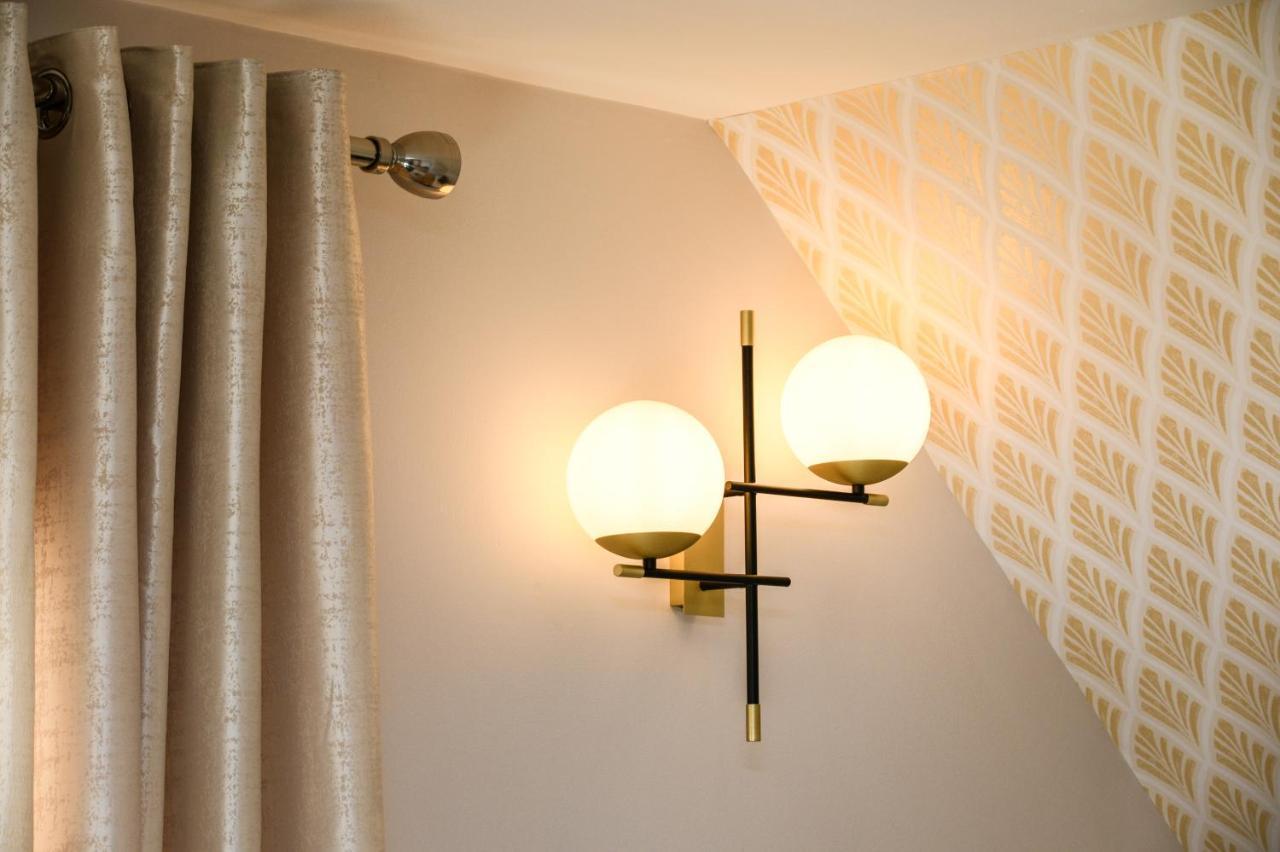 Rowan Tree Apartment - A Modern, Quiet Hideaway With Sweeping Views Across אובאן מראה חיצוני תמונה